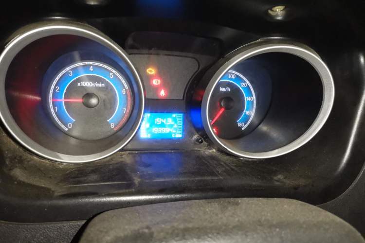Used CHANGAN KAICHENG Ruixing M60 2020 1.5L Standard Version China VI 6-Seater DAM15KR Instrument Cluster