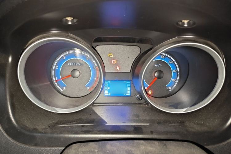 Used CHANGAN KAICHENG Ruixing M60 2020 1.5L Standard Version China VI 6-Seater DAM15KR Instrument Cluster