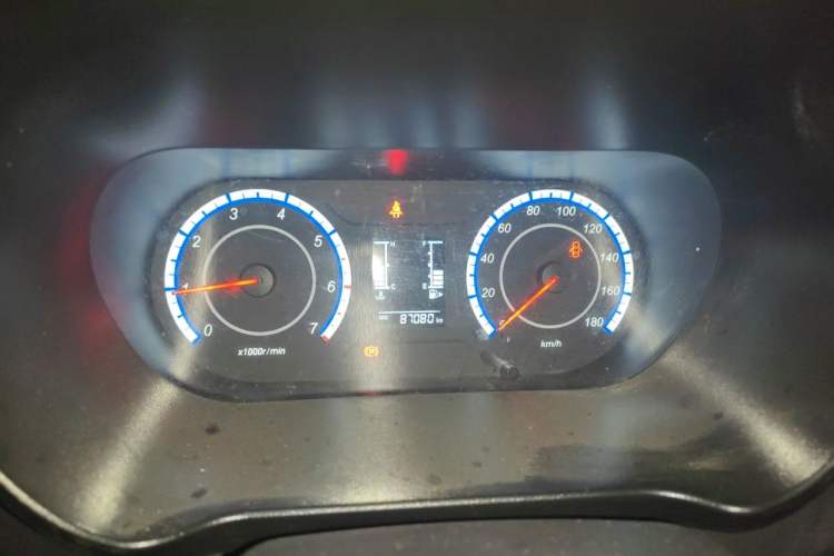 Used CHANGAN KAICHENG Ruixing M60 2020 1.5L Standard Version China VI Van with 5 Seats Equipped with DAM15KR Instrument Cluster