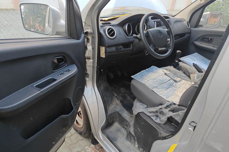 Used CHANGAN KAICHENG Ruixing M60 2020 1.5L Standard Version China VI 6-Seater DAM15KR Interior 3