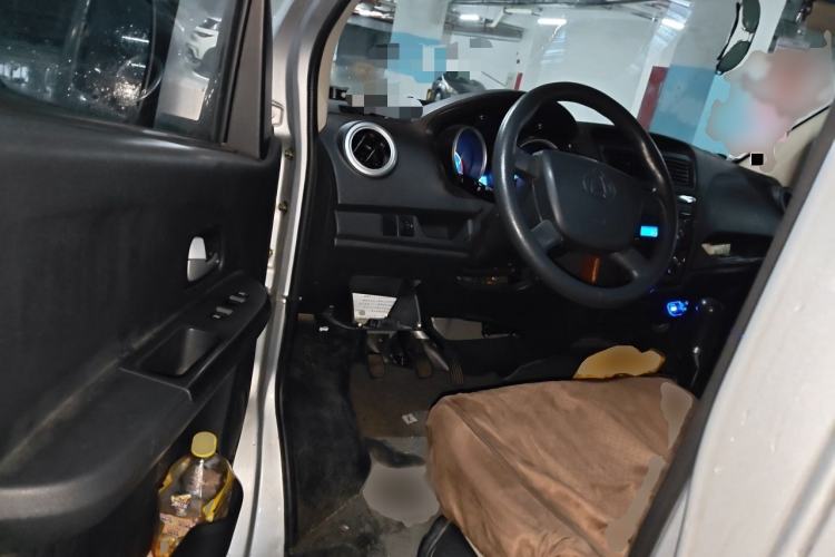 Used CHANGAN KAICHENG Ruixing M60 2020 1.5L Standard Version China VI 6-Seater DAM15KR Interior 3