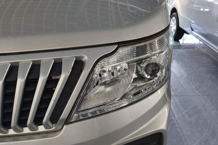 Used CHANGAN KAICHENG Ruixing M60 2020 1.5L Base Version China VI Emission Standard 7-Seater DAM15KR Left Front Headlight