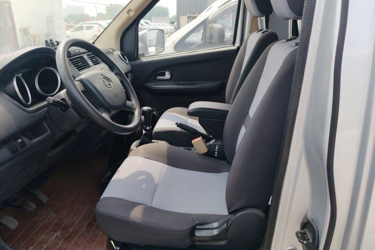 Used CHANGAN KAICHENG Ruixing M60 2020 1.5L Standard Version China VI 6-Seater DAM15KR Left Front Seat