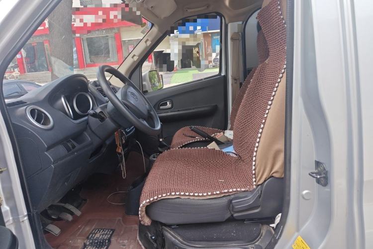 Used CHANGAN KAICHENG Ruixing M60 2020 1.5L Standard Version China VI 6-Seater DAM15KR Left Front Seat