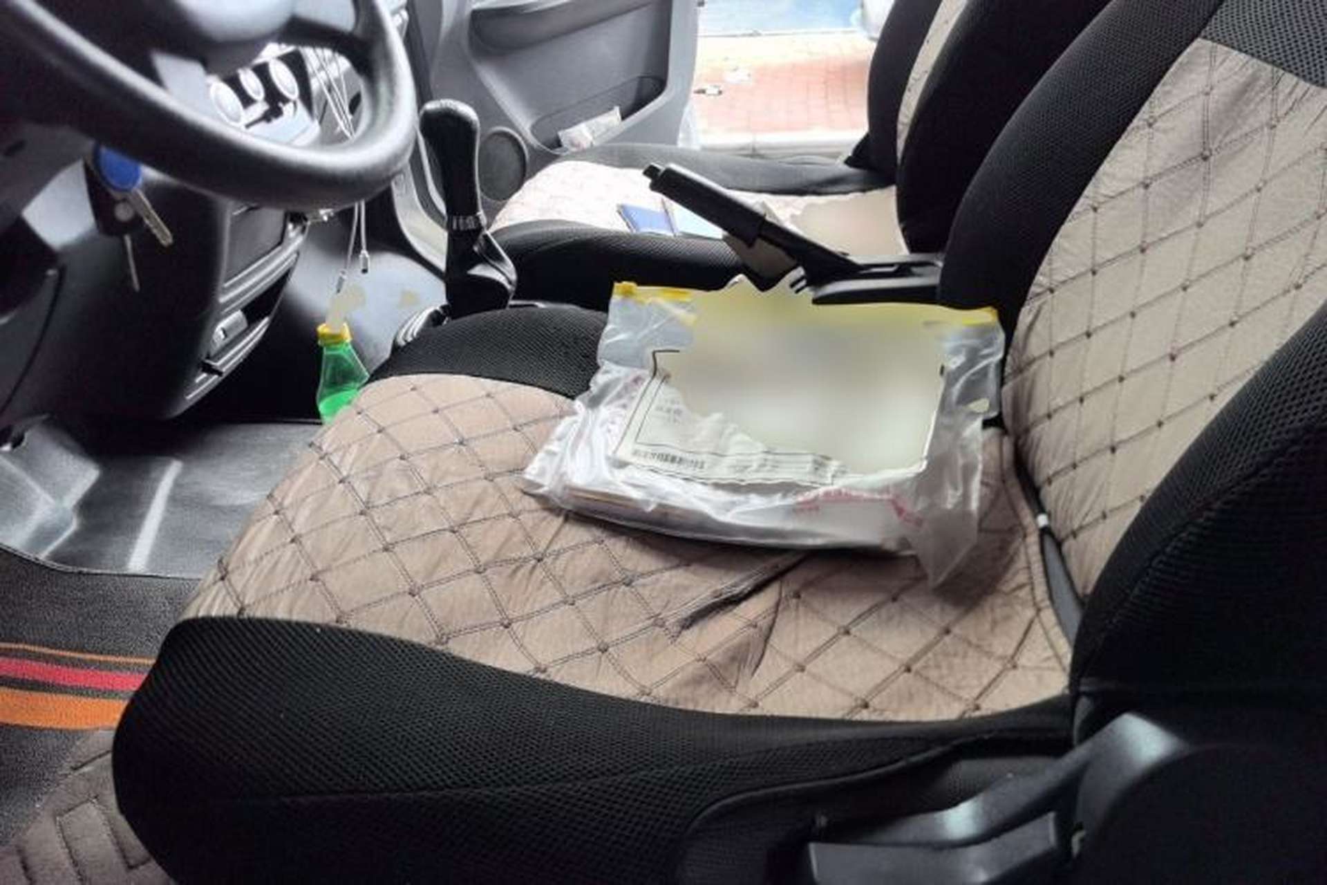 Used CHANGAN KAICHENG Ruixing M60 2020 1.5L Base Version China VI Standard 2-Seater Van with DAM15KR Engine Left Front Seat