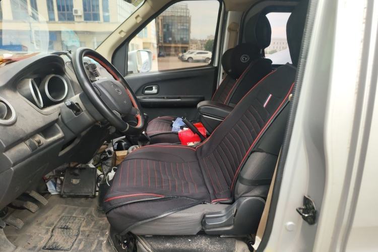 Used CHANGAN KAICHENG Ruixing M60 2020 1.5L Standard Version China VI 6-Seater DAM15KR Left Front Seat