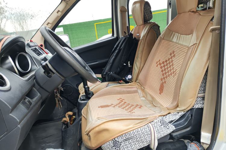 Used CHANGAN KAICHENG Ruixing M60 2020 1.5L Standard Version China VI 6-Seater DAM15KR Left Front Seat