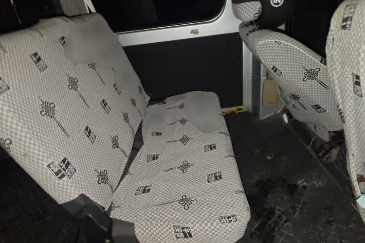 Used CHANGAN KAICHENG Ruixing M60 2020 1.5L Standard Version China VI 6-Seater DAM15KR Left Rear Seat