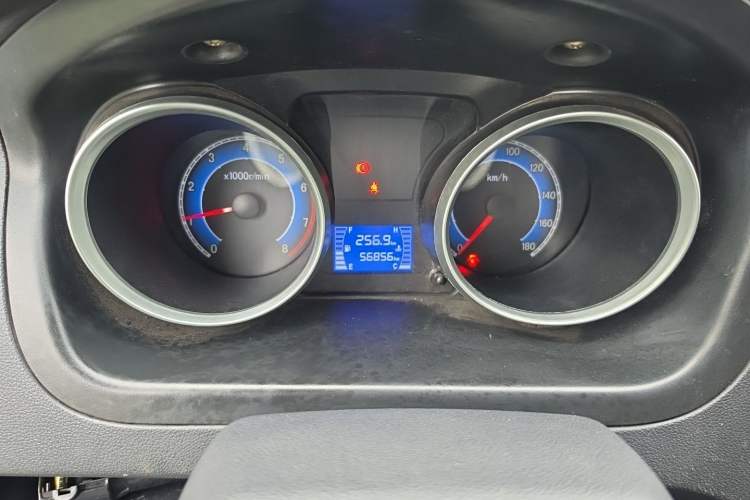 Used CHANGAN KAICHENG Ruixing M60 2020 1.5L Base Version China VI Standard 2-Seater Van with DAM15KR Engine Odometer Close Up