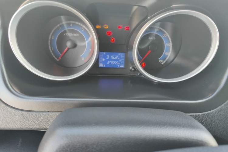 Used CHANGAN KAICHENG Ruixing M60 2020 1.5L Base Version China VI Standard 2-Seater Van with DAM15KR Engine Odometer Close Up
