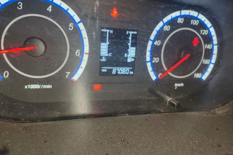 Used CHANGAN KAICHENG Ruixing M60 2020 1.5L Standard Version China VI Van with 5 Seats Equipped with DAM15KR Odometer Close Up
