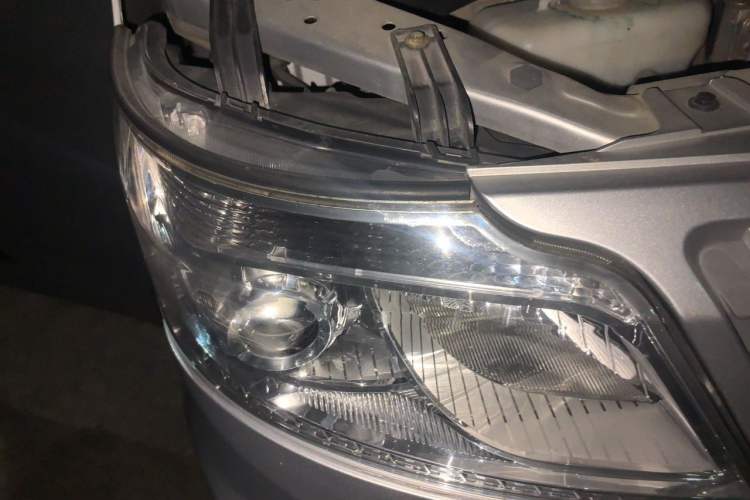 Used CHANGAN KAICHENG Ruixing M60 2020 1.5L Standard Version China VI 6-Seater DAM15KR Right Front Headlight