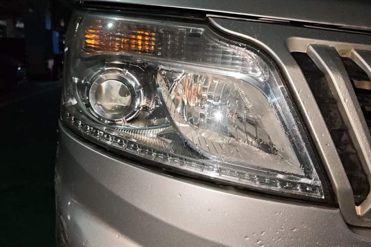 Used CHANGAN KAICHENG Ruixing M60 2020 1.5L Standard Version China VI 6-Seater DAM15KR Right Front Headlight
