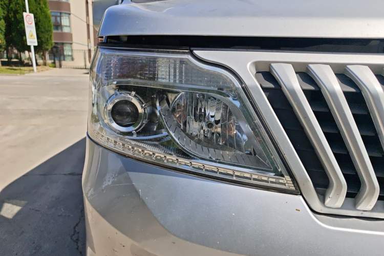 Used CHANGAN KAICHENG Ruixing M60 2020 1.5L Base Version China VI Standard 2-Seater Van with DAM15KR Engine Right Front Headlight