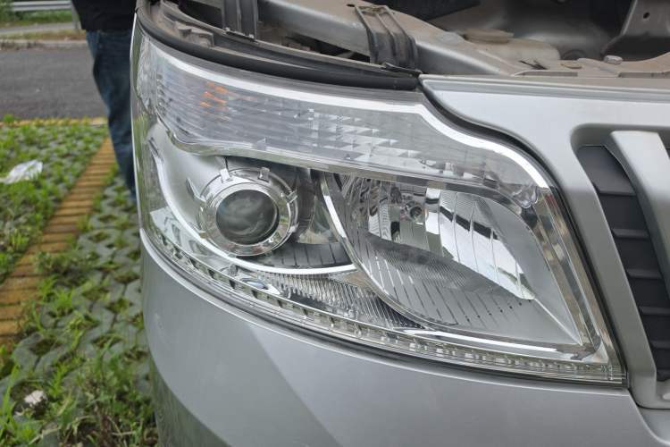 Used CHANGAN KAICHENG Ruixing M60 2020 1.5L Base Version China VI Standard 2-Seater Van with DAM15KR Engine Right Front Headlight