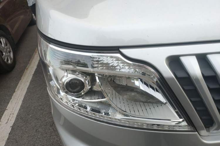 Used CHANGAN KAICHENG Ruixing M60 2020 1.5L Standard Version China VI 6-Seater DAM15KR Right Front Headlight