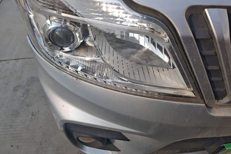 Used CHANGAN KAICHENG Ruixing M60 2020 1.6L Standard Version China VI 6-Seater CNG DAM16KRC Right Front Headlight