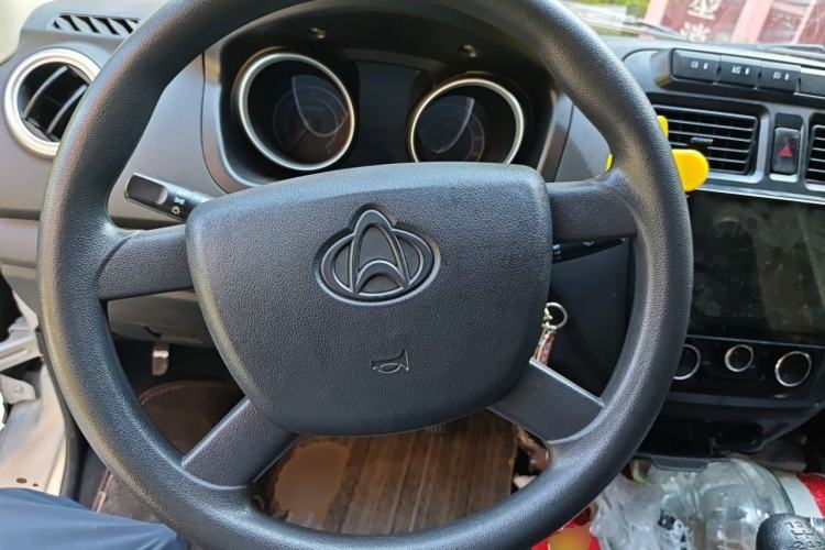 Used CHANGAN KAICHENG Ruixing M60 2020 1.5L Standard Version China VI 6-Seater DAM15KR Steering Wheel