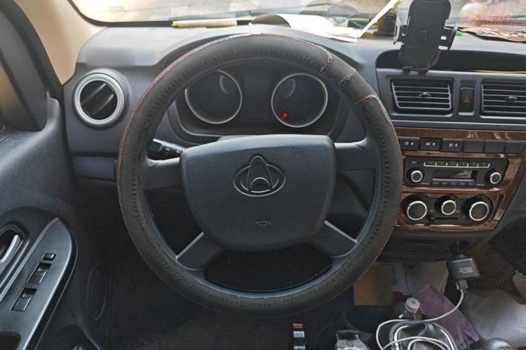 Used CHANGAN KAICHENG Ruixing M60 2020 1.5L Standard Version China VI 6-Seater DAM15KR Steering Wheel