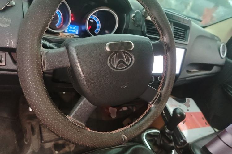 Used CHANGAN KAICHENG Ruixing M60 2020 1.5L Standard Version China VI Van with 5 Seats Equipped with DAM15KR Steering Wheel