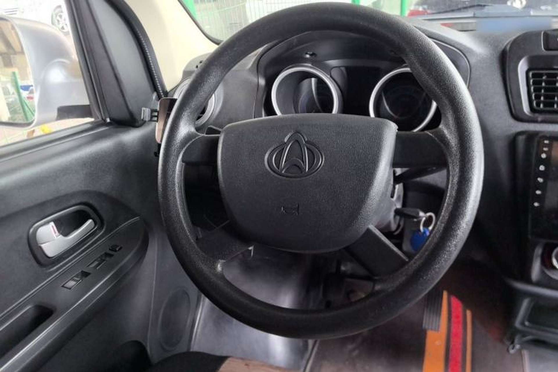 Used CHANGAN KAICHENG Ruixing M60 2020 1.5L Base Version China VI Standard 2-Seater Van with DAM15KR Engine Steering Wheel