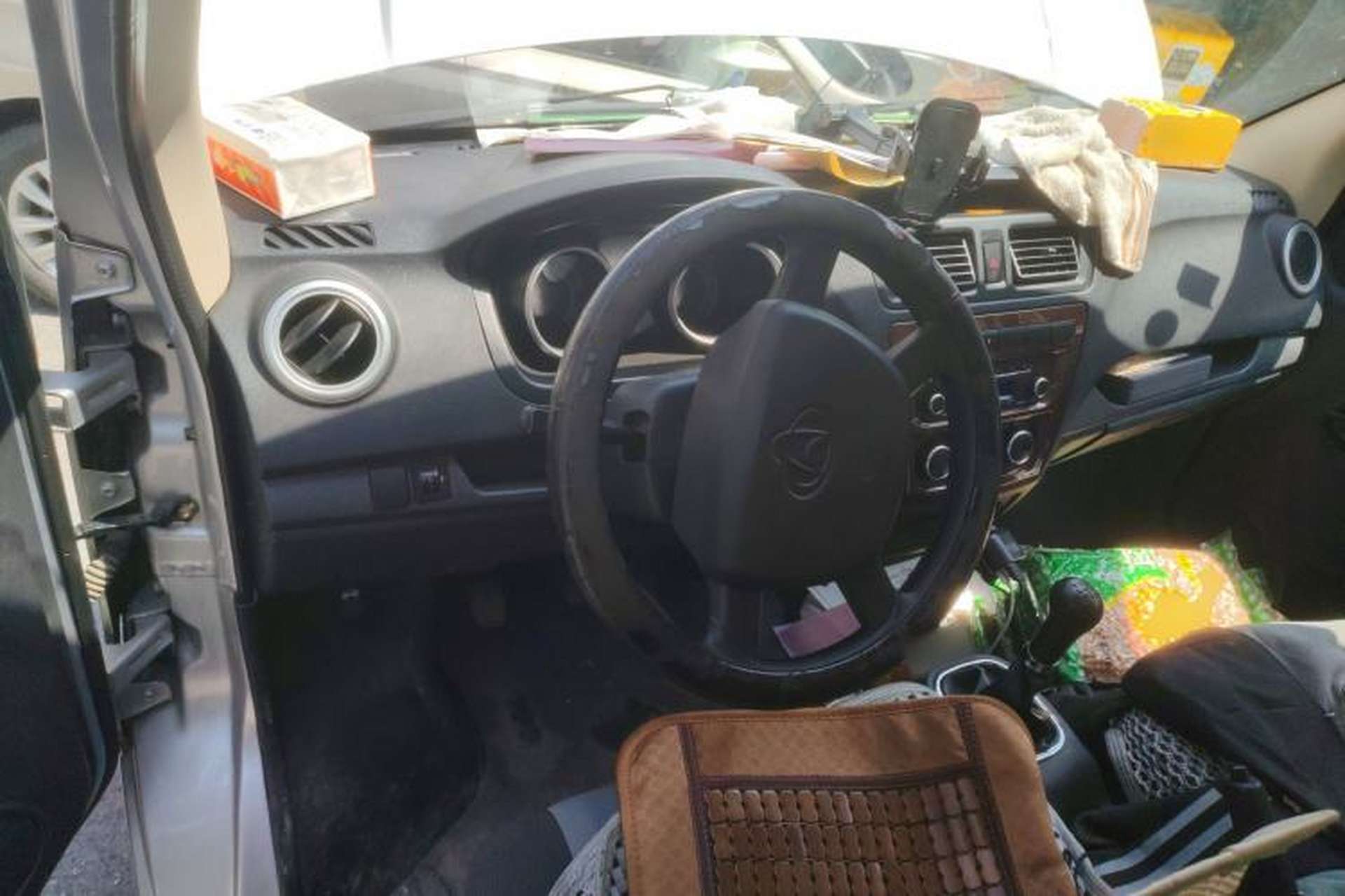 Used CHANGAN KAICHENG Ruixing M60 2020 1.5L Standard Version China VI 6-Seater DAM15KR Steering Wheel