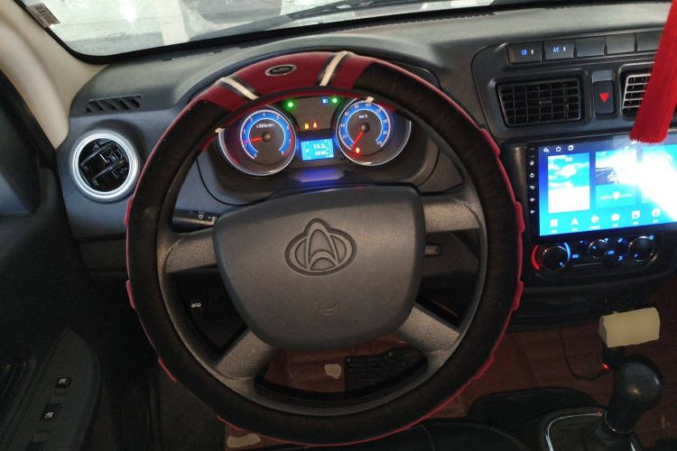 Used CHANGAN KAICHENG Ruixing M60 2020 1.5L Base Version China VI Emission Standard 7-Seater DAM15KR Steering Wheel