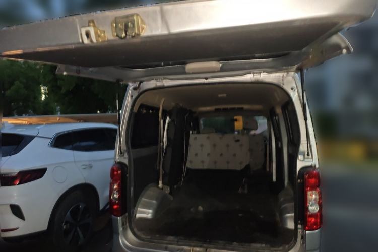 Used CHANGAN KAICHENG Ruixing M60 2020 1.5L Standard Version China VI 6-Seater DAM15KR Trunk