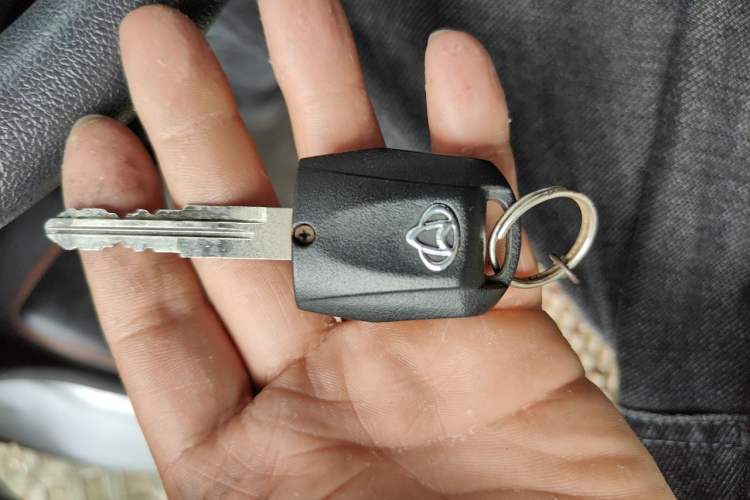 Used CHANGAN KAICHENG Ruixing M60 2020 1.5L Base Version China VI Standard 2-Seater Van with DAM15KR Engine Vehicle Key