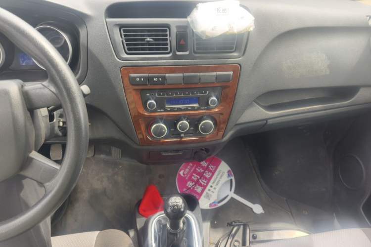 Used CHANGAN KAICHENG Ruixing M60 2020 1.5L Base Version China VI Standard 2-Seater Van with DAM15KR Engine Audio And AC Panel