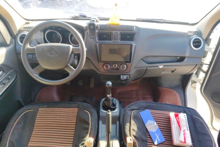Used CHANGAN KAICHENG Ruixing M60 2020 1.5L Standard Version China VI Van with 5 Seats Equipped with DAM15KR Center Console