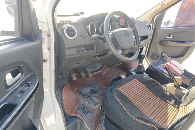Used CHANGAN KAICHENG Ruixing M60 2020 1.5L Standard Version China VI Van with 5 Seats Equipped with DAM15KR Driver Seat