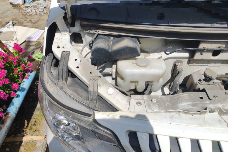 Used CHANGAN KAICHENG Ruixing M60 2020 1.5L Base Version China VI Standard 2-Seater Van with DAM15KR Engine Engine Bay Right