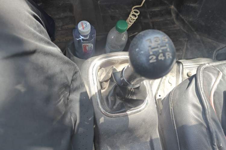 Used CHANGAN KAICHENG Ruixing M60 2020 1.5L Standard Version China VI 6-Seater DAM15KR Gear Lever