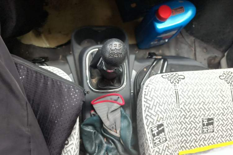 Used CHANGAN KAICHENG Ruixing M60 2020 1.5L Standard Version China VI 6-Seater DAM15KR Gear Lever