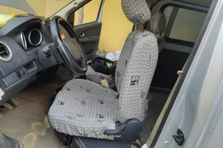 Used CHANGAN KAICHENG Ruixing M60 2020 1.6L Standard Version China VI 6-Seater CNG DAM16KRC Left Front Seat