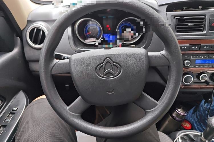 Used CHANGAN KAICHENG Ruixing M60 2020 1.5L Standard Version China VI 6-Seater DAM15KR Steering Wheel