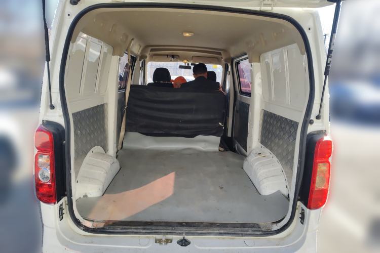 Used CHANGAN KAICHENG Ruixing M60 2020 1.5L Standard Version China VI Van with 5 Seats Equipped with DAM15KR Trunk