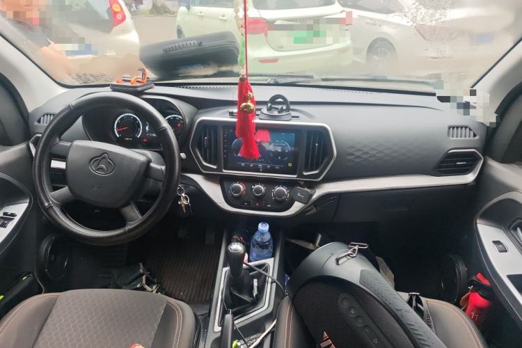 Used CHANGAN KAICHENG Ruixing M60 2023 1.5L GDI Comfort-Class Passenger Vehicle 6/7 Seats Center Console
