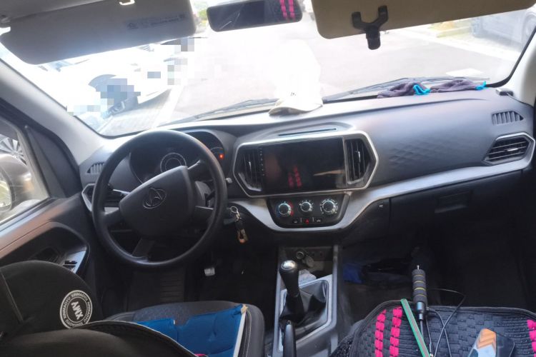 Used CHANGAN KAICHENG Ruixing M60 2023 1.5L GDI Comfort-Class Passenger Vehicle 6/7 Seats Center Console