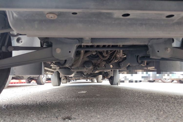 Used CHANGAN KAICHENG Ruixing M60 2023 1.6L CNG Comfort-Grade 6-Seater Passenger Vehicle Chassis Front