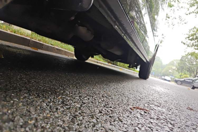 Used CHANGAN KAICHENG Ruixing M60 2023 1.6L CNG Comfort-Grade 6-Seater Passenger Vehicle Chassis Front Left
