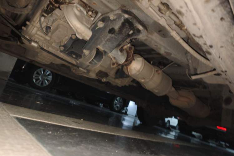 Used CHANGAN KAICHENG Ruixing M60 2023 1.5L GDI Comfort-Class Passenger Vehicle 6/7 Seats Chassis Front Left