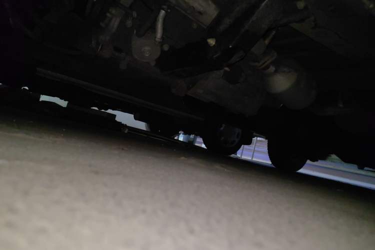 Used CHANGAN KAICHENG Ruixing M60 2023 1.6L CNG Comfort-Grade 6-Seater Passenger Vehicle Chassis Front Left