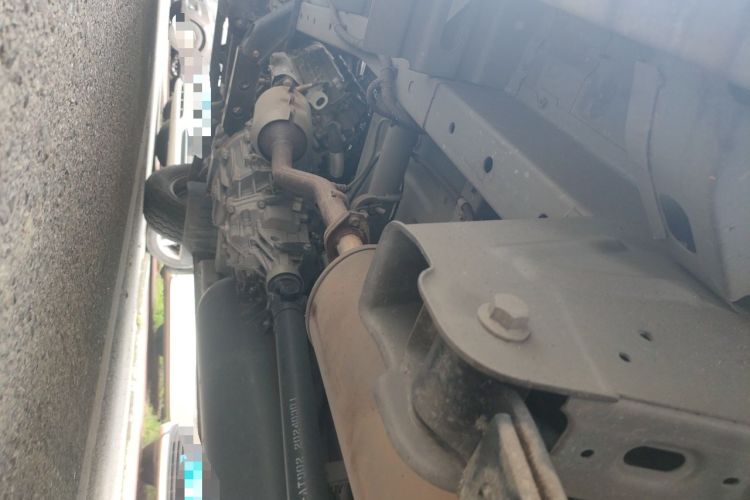 Used CHANGAN KAICHENG Ruixing M60 2023 1.6L CNG Comfort-Grade 6-Seater Passenger Vehicle Chassis Rear Left