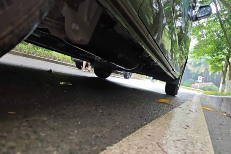 Used CHANGAN KAICHENG Ruixing M60 2023 1.6L CNG Comfort-Grade 6-Seater Passenger Vehicle Chassis Rear Right