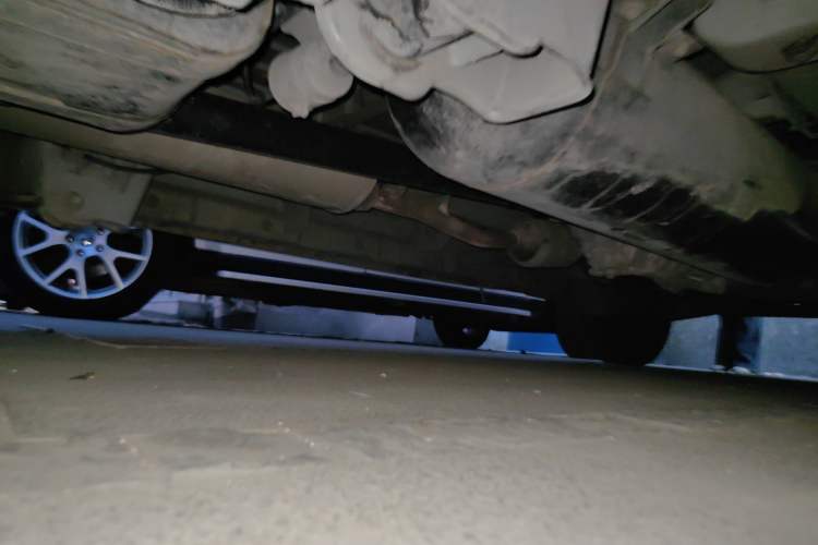Used CHANGAN KAICHENG Ruixing M60 2023 1.6L CNG Comfort-Grade 6-Seater Passenger Vehicle Chassis Rear Right