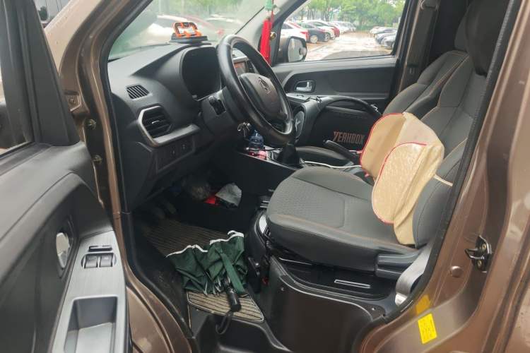 Used CHANGAN KAICHENG Ruixing M60 2023 1.5L GDI Comfort-Class Passenger Vehicle 6/7 Seats Driver Seat