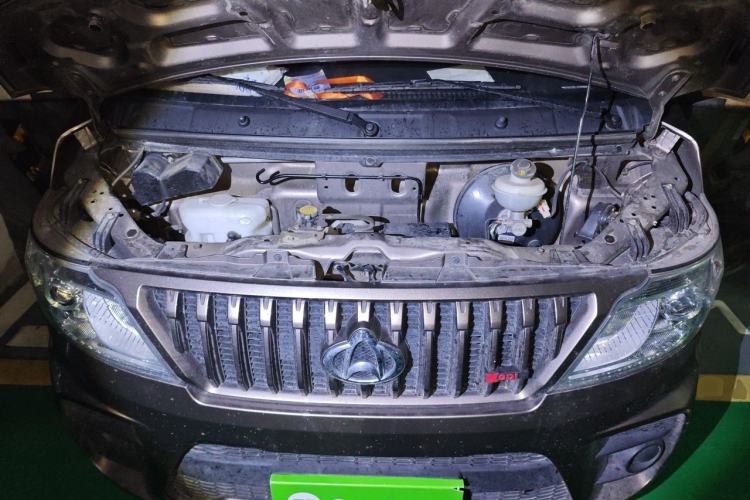 Used CHANGAN KAICHENG Ruixing M60 2023 1.5L GDI Comfort-Class Passenger Vehicle 6/7 Seats Engine Bay