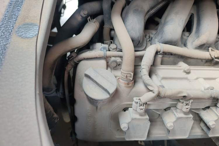 Used CHANGAN KAICHENG Ruixing M60 2023 1.5L GDI Comfort-Class Passenger Vehicle 6/7 Seats Engine Bay Right